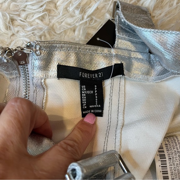 Silver Denim Like Crop Top - Picture 5 of 5